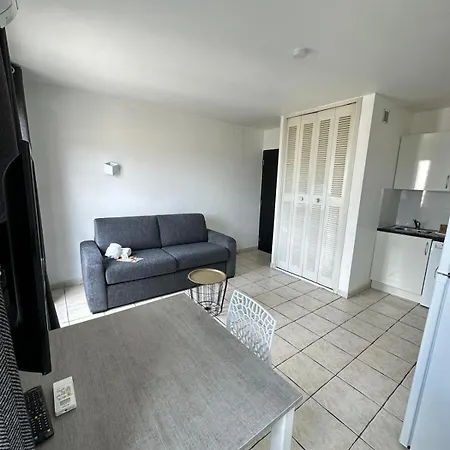 Graziella 606 Apartament