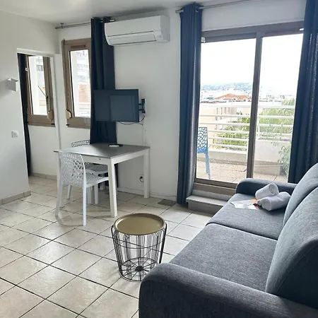 Graziella 606 Apartament